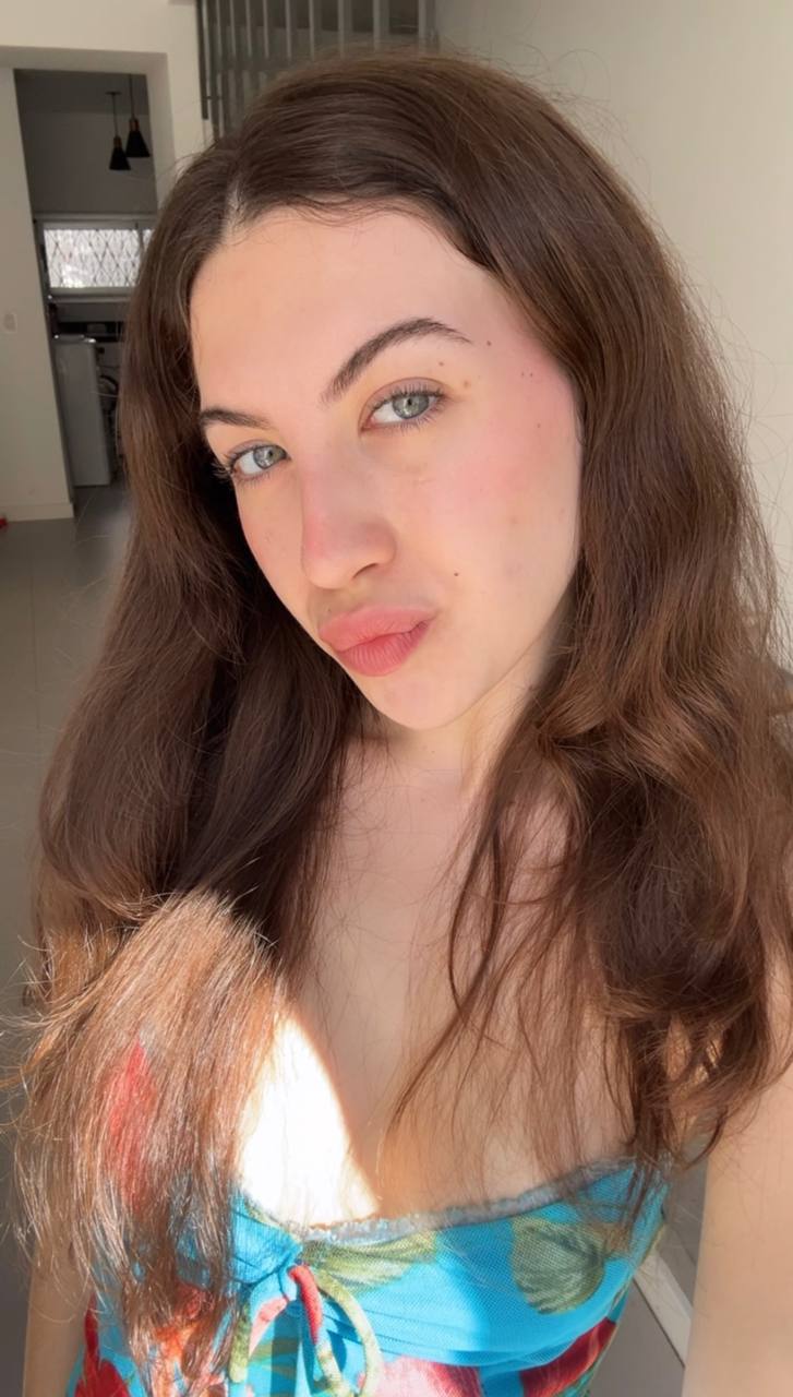 Nude girl Amber in Dammam