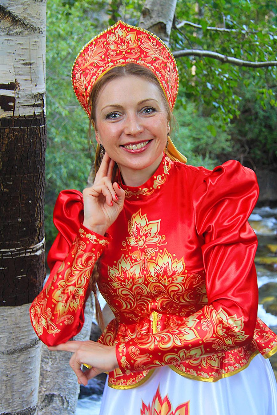 Women in Slavic costumes in Dammam