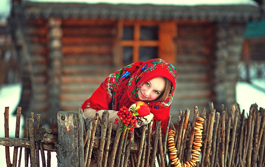 Sexy girl Women in Slavic costumes in Dammam