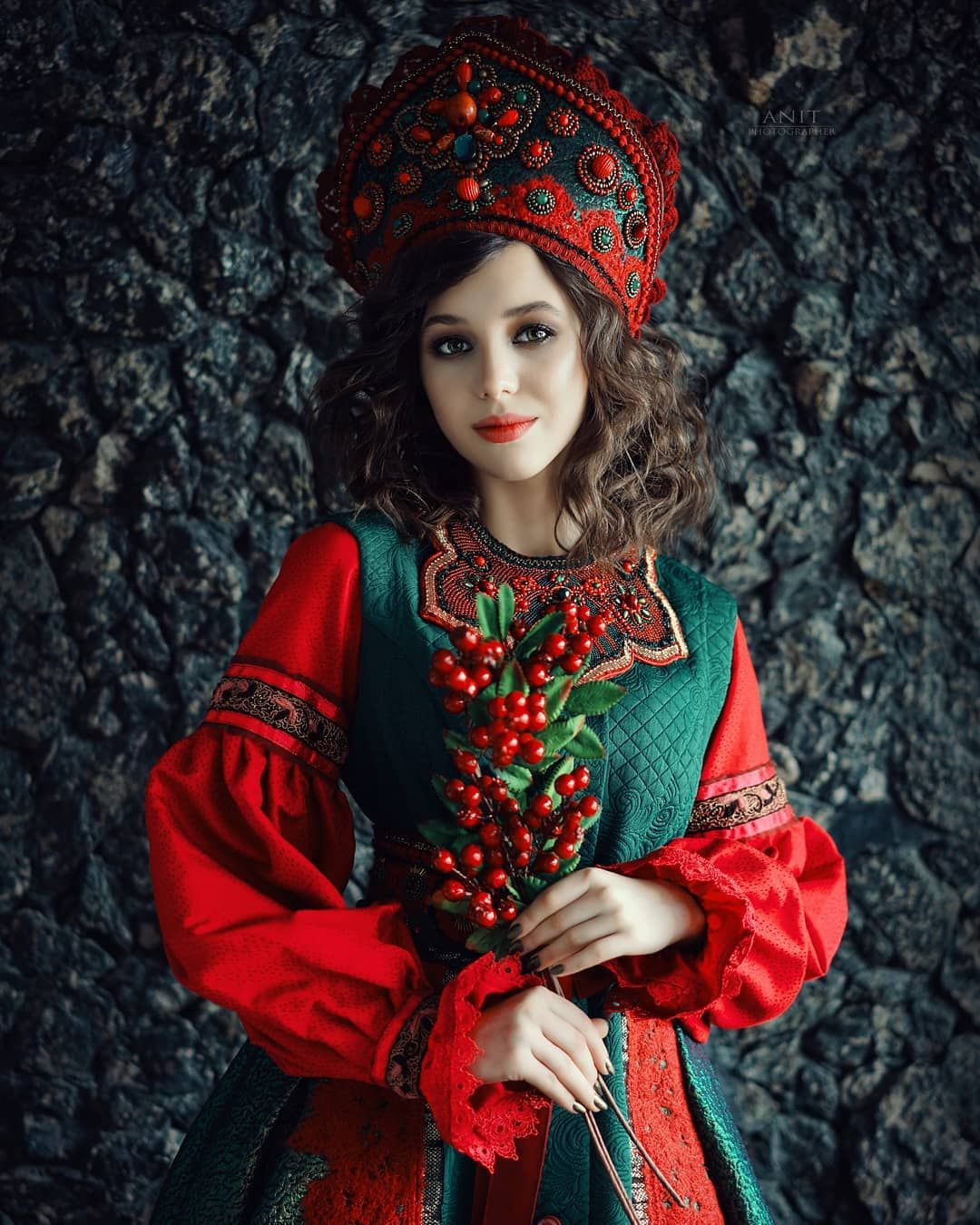 Nude girl Women in Slavic costumes in Dammam