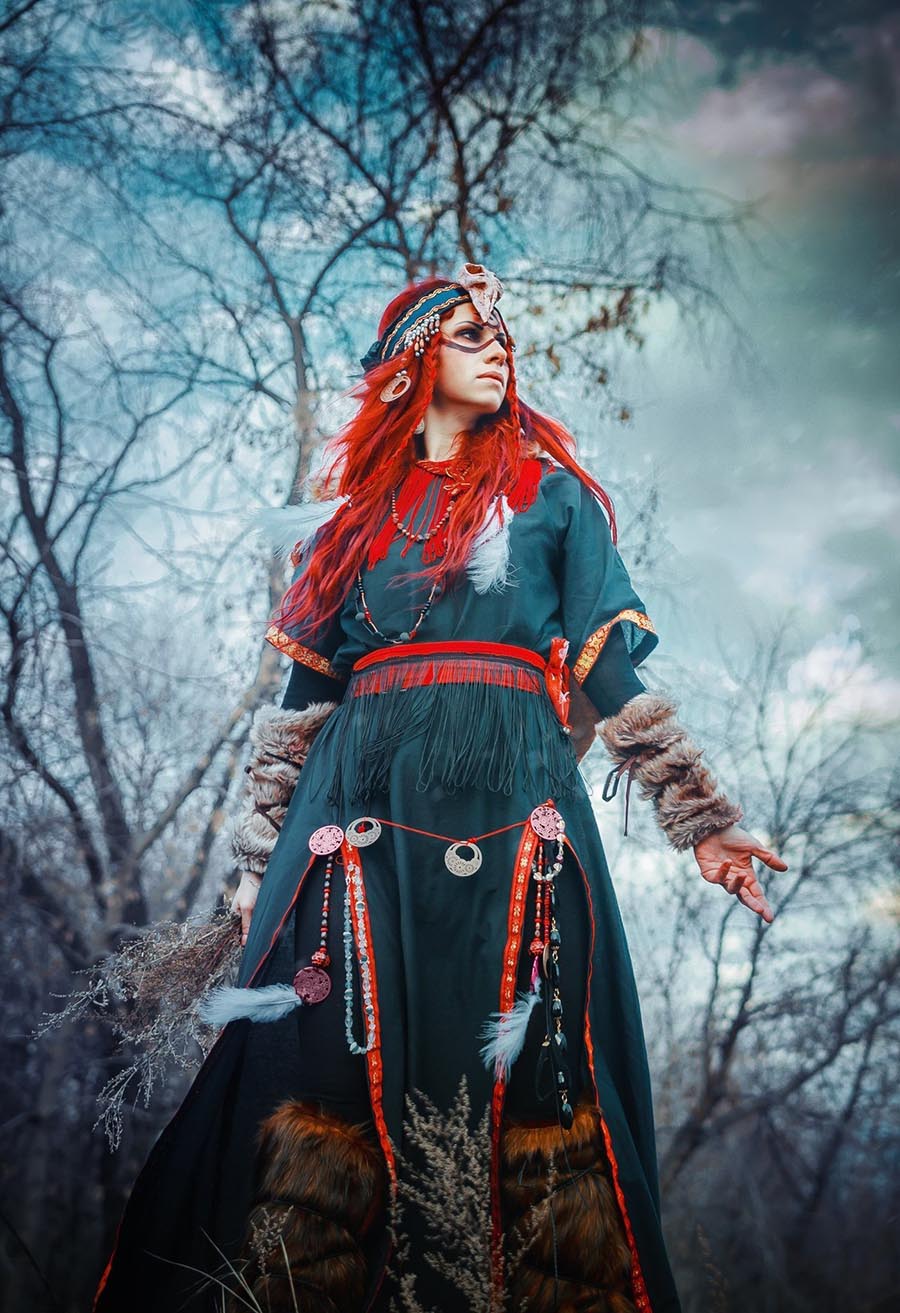 Take a pause and enjoy Girls in Slavic costumes — streaming from Dammam